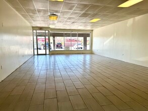 6604 US Highway 19 N, New Port Richey, FL for lease Interior Photo- Image 2 of 7