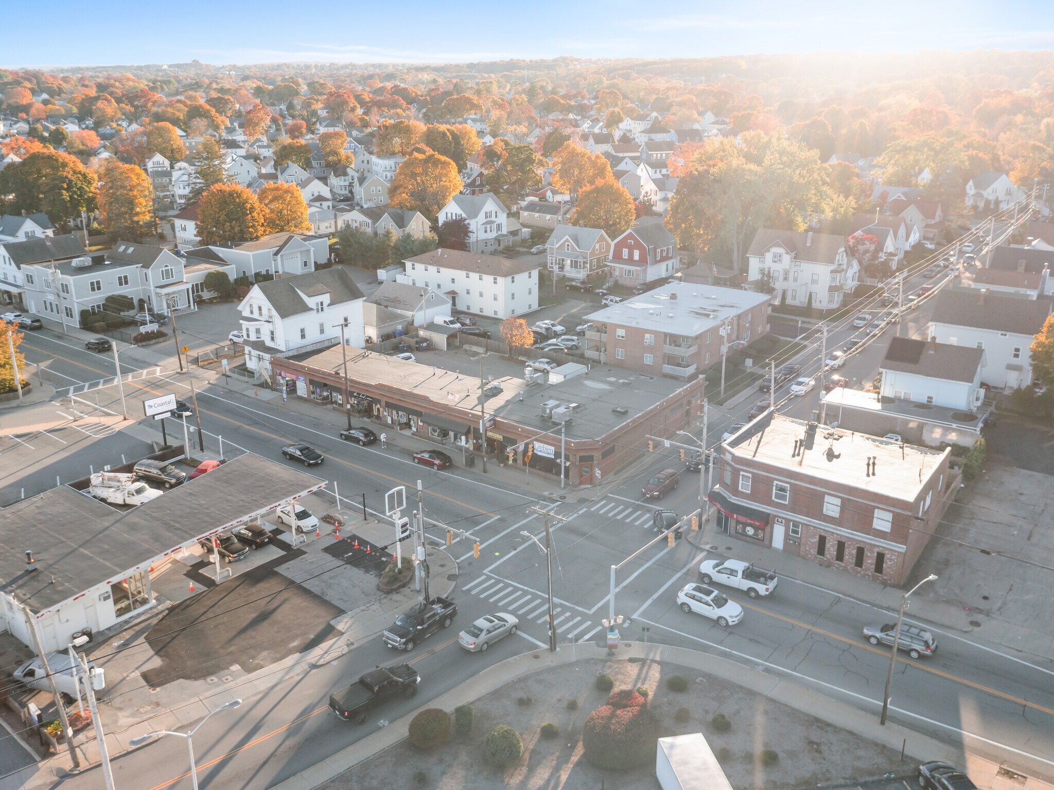 570582 Smithfield Ave, Pawtucket, RI 02860 6 UNIT FULLY RENTED