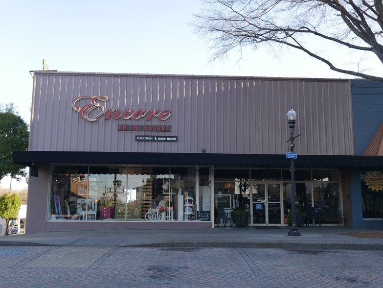 100 Adamson Sq, Carrollton, GA 30117