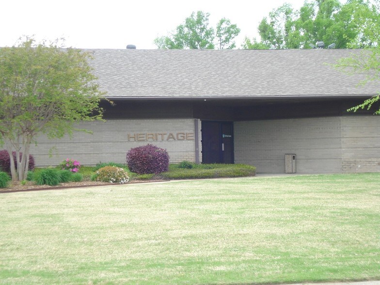 1203 Museum Rd, Conway, AR for sale - Primary Photo - Image 1 of 1