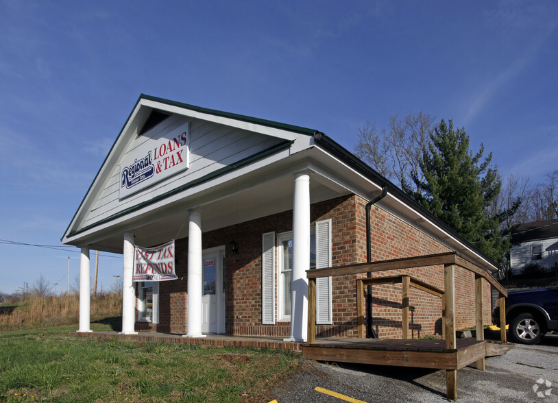 2565 E Andrew Johnson Hwy, Greeneville, TN for sale - Primary Photo - Image 1 of 1