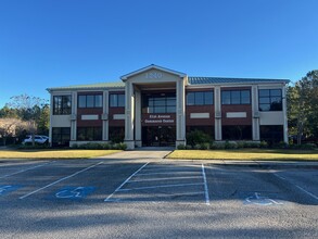 1240 21st Ave N, Myrtle Beach, SC for lease Building Photo- Image 2 of 6