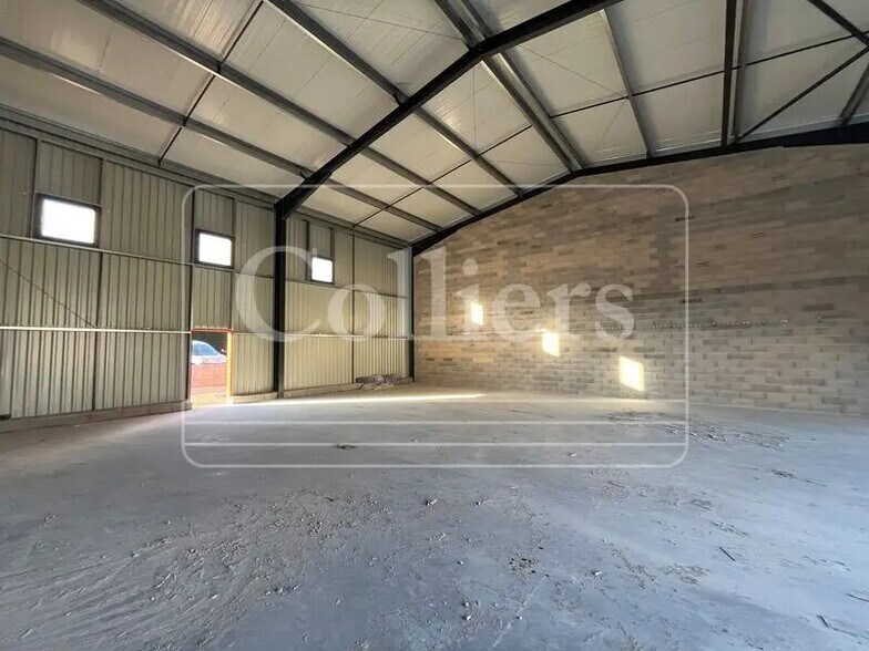 Flex in Peypin for sale - Interior Photo - Image 2 of 3