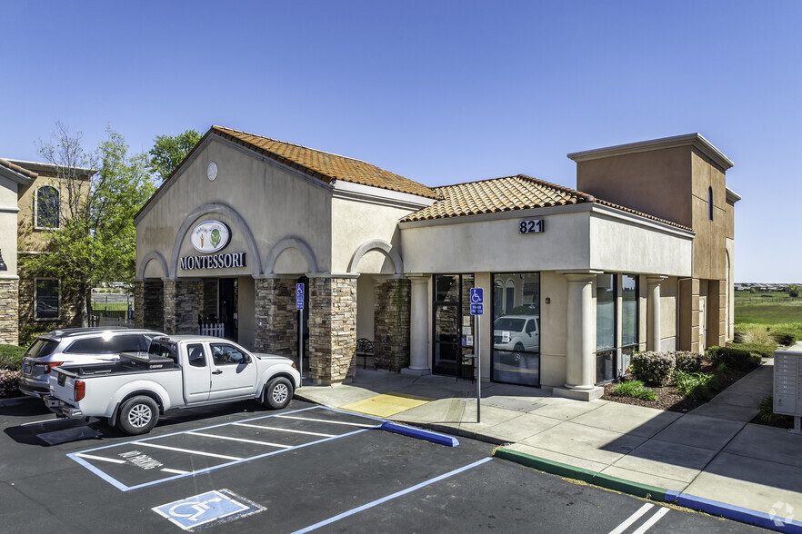 701-951 Sterling Pky, Lincoln, CA for lease - Building Photo - Image 1 of 11