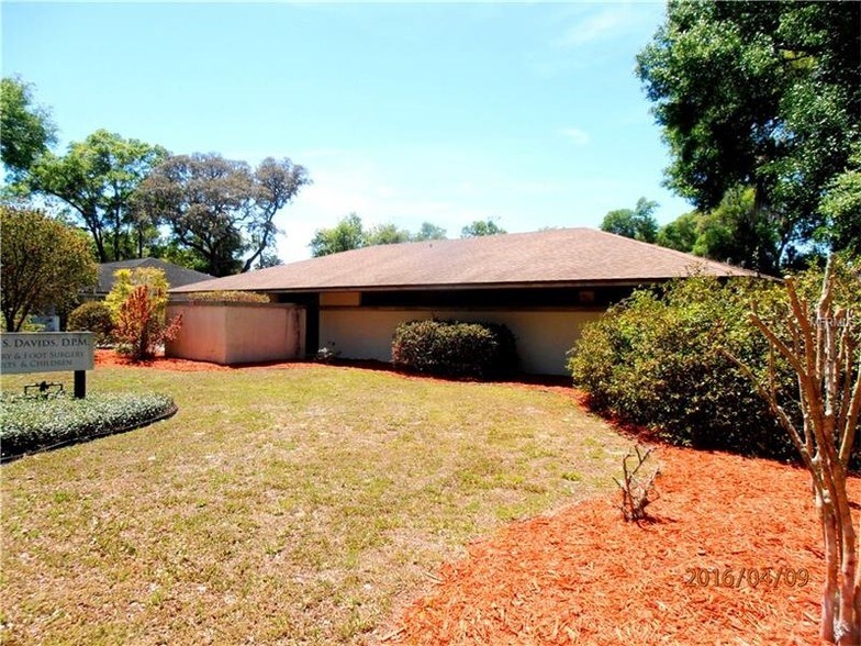 850 N Stone St, Deland, FL 32720