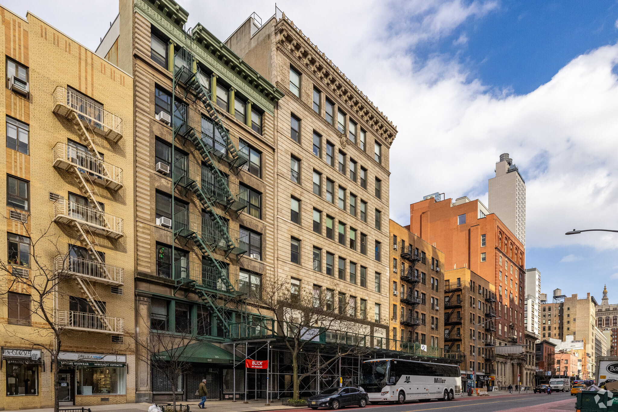 235 W 23rd St, New York, NY for sale Primary Photo- Image 1 of 1