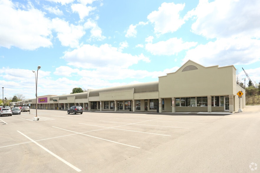 1101-1249 E Grand River Ave, Howell, MI for sale - Building Photo - Image 2 of 14