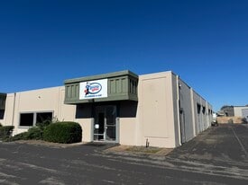 5750-5778 Commerce Blvd, Rohnert Park CA - Warehouse