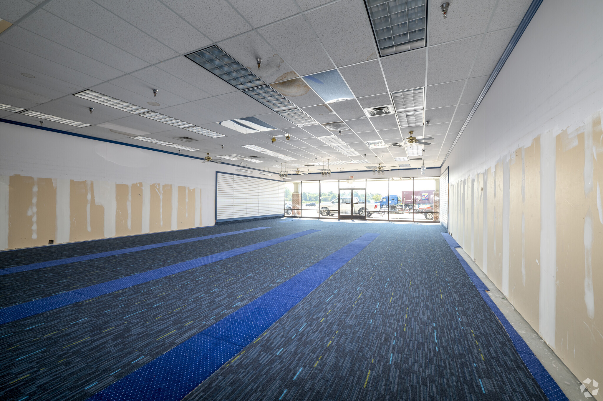 200 Market Dr, Emporia, VA for lease Interior Photo- Image 1 of 3