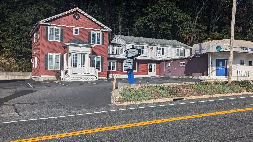 603 Great Rd, North Smithfield, RI for lease - Building Photo - Image 1 of 3