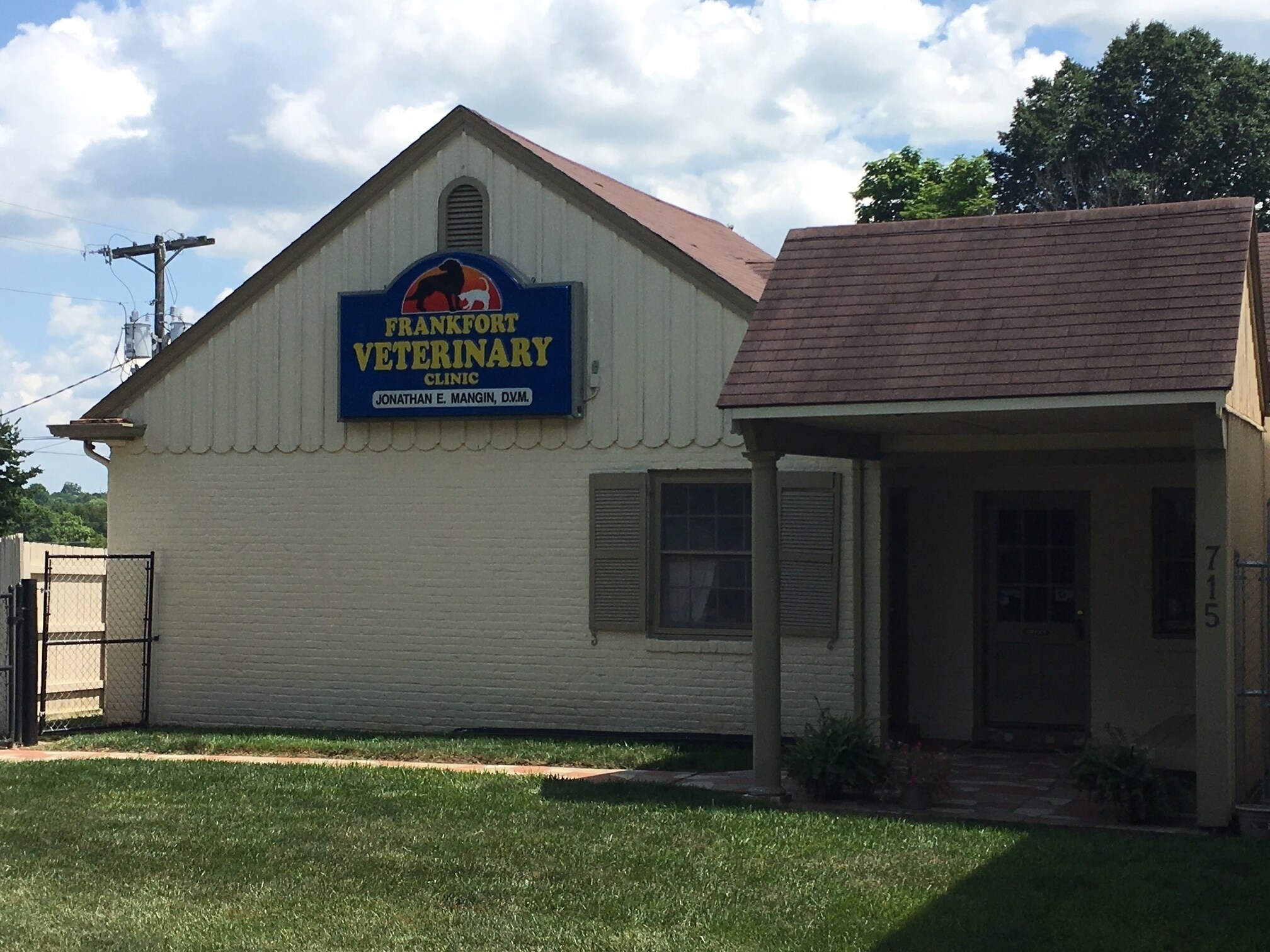 715 E Main St, Frankfort, KY for sale Building Photo- Image 1 of 1