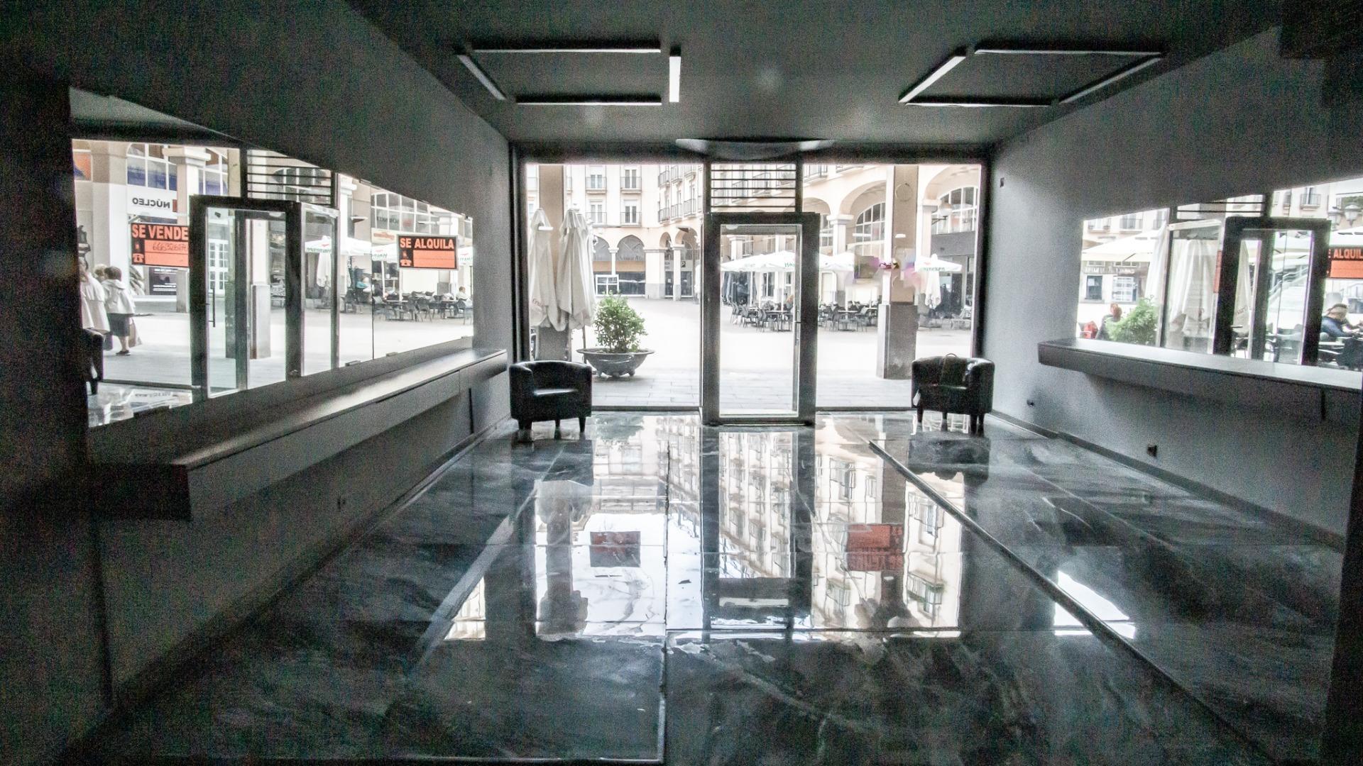 Retail in Elda for sale Interior Photo- Image 1 of 6