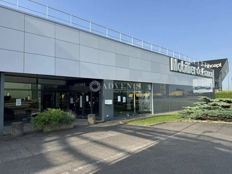 Retail in Lampertheim for lease - Building Photo - Image 2 of 5