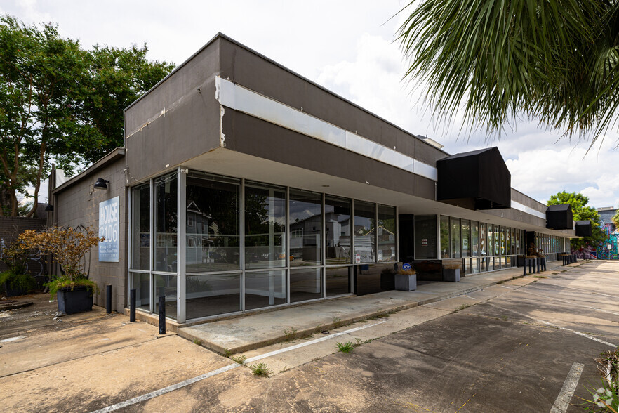 2100 Waugh Dr, Houston, TX for lease - Primary Photo - Image 1 of 13