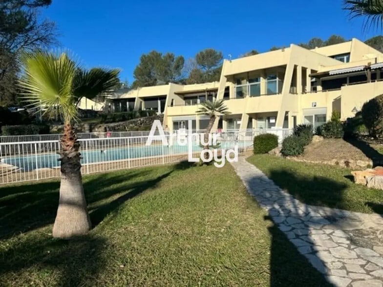 Office in Valbonne for lease - Building Photo - Image 1 of 8