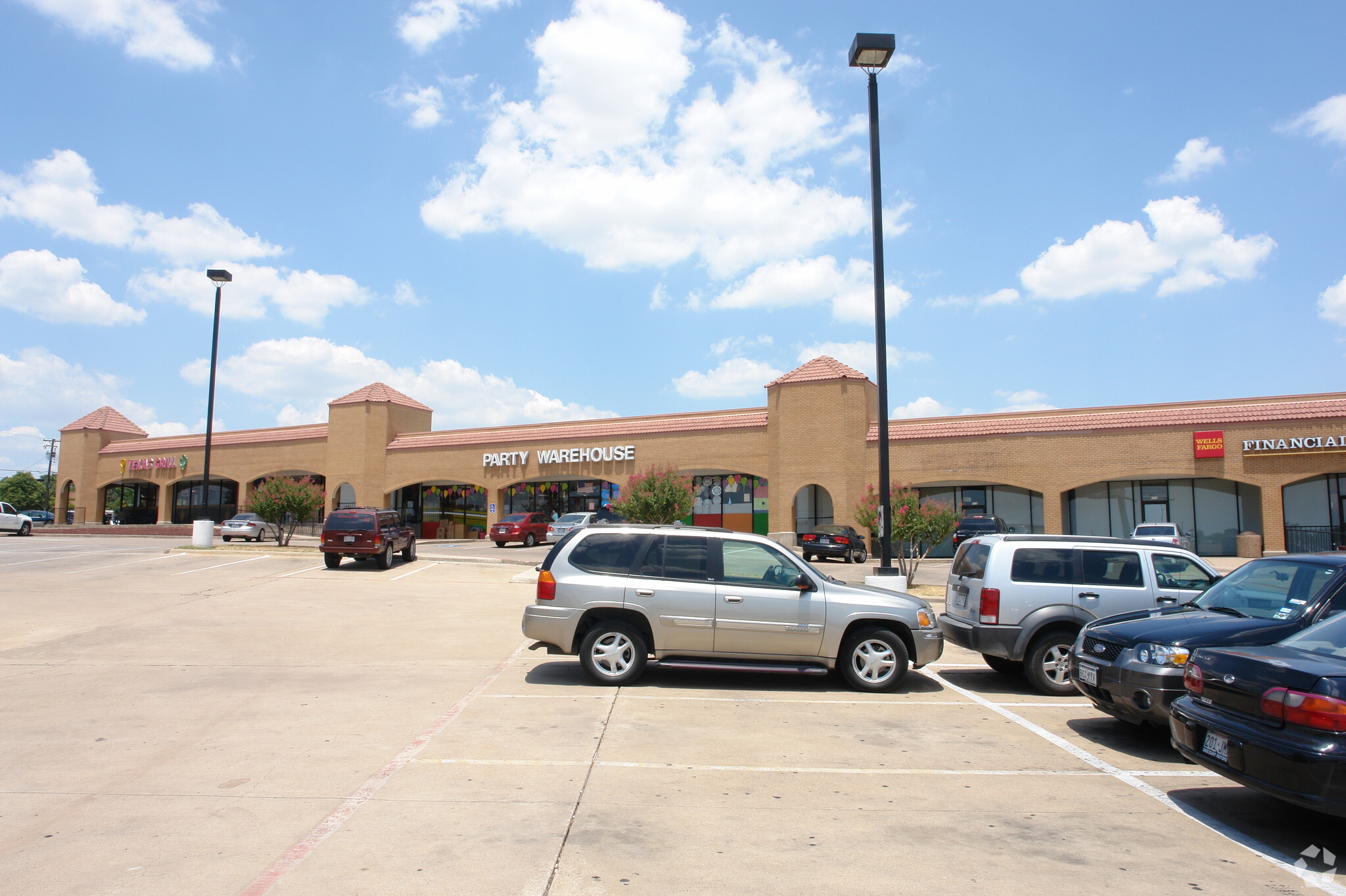 6550 Camp Bowie Blvd, Fort Worth, Tx 76116 - Ridglea West Shopping 