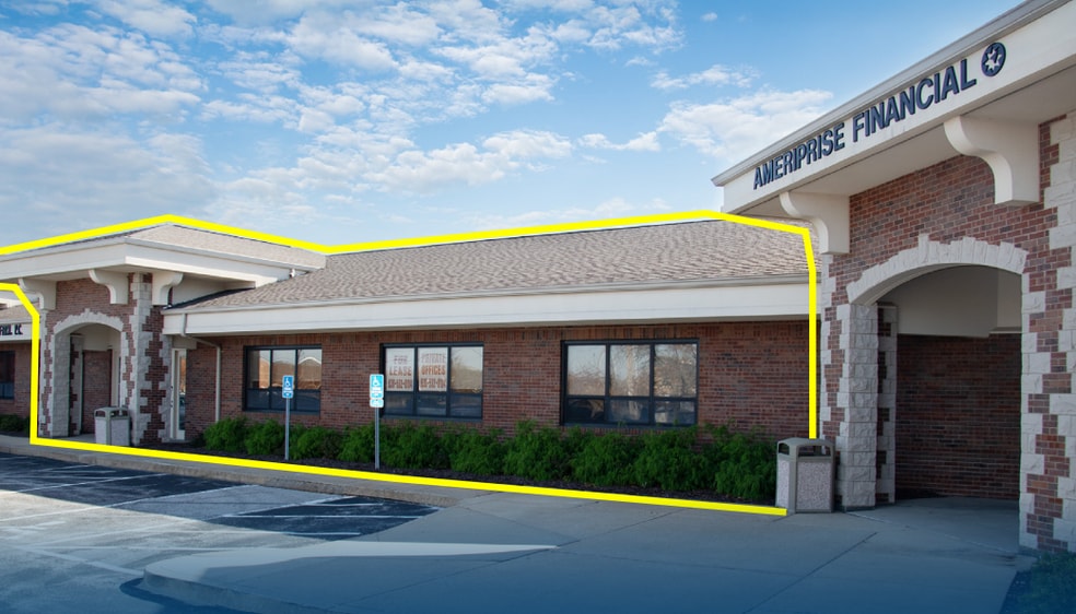 101-125 Chesterfield Business Pky, Chesterfield, MO for sale - Primary Photo - Image 1 of 1