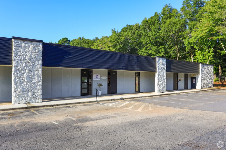 2945 Stone Hogan Connector Rd, Atlanta, GA for lease - Building Photo - Image 2 of 5