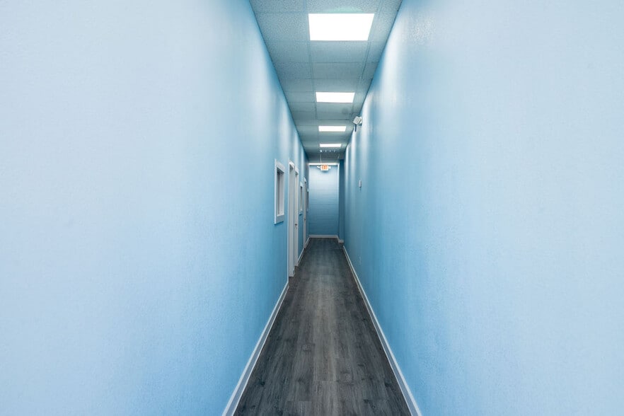 2409-2430 FM 1092 Rd, Missouri City, TX for lease - Interior Photo - Image 3 of 13