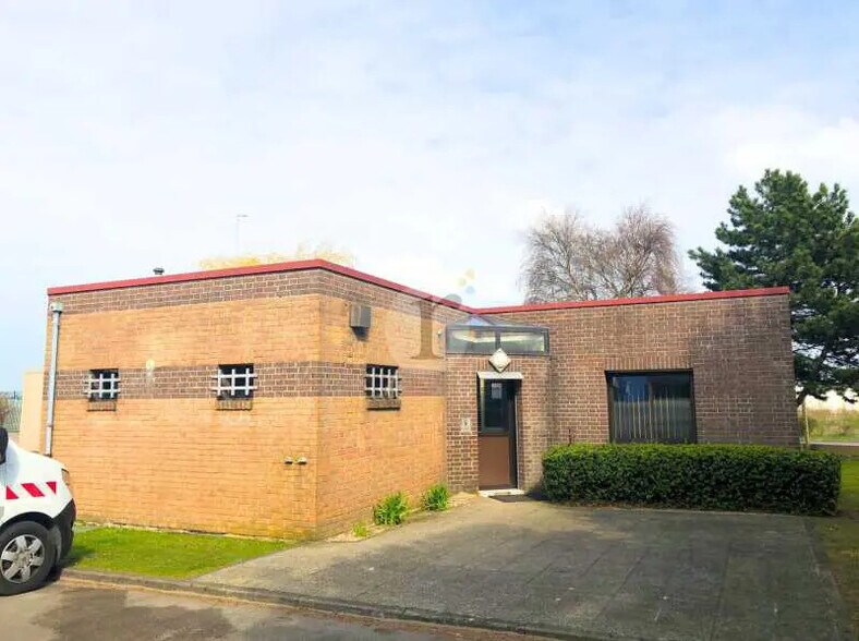 Office in Lens for lease - Building Photo - Image 3 of 4