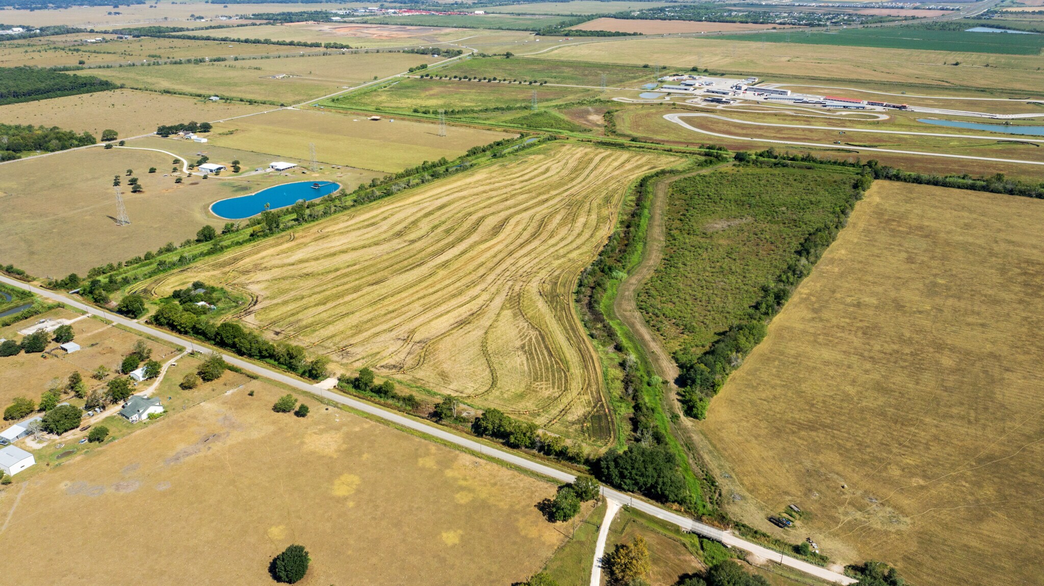 2115 CR 49 Rd, Angleton, TX for sale Primary Photo- Image 1 of 1