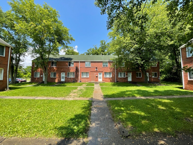 6801 McKinley Ct, Clairton, PA for sale - Building Photo - Image 1 of 22