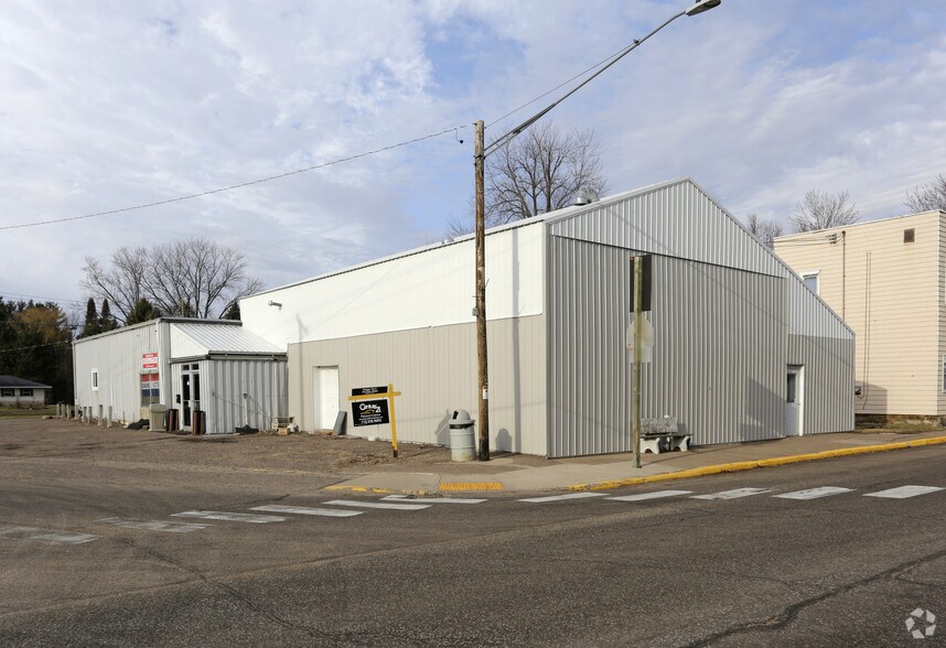 100 S Holly Ave, Elk Mound, WI 54739