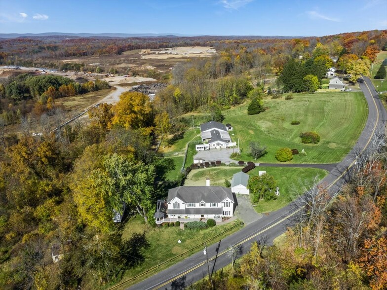 530 Houses Corner Rd, Sparta, NJ for sale - Primary Photo - Image 1 of 11