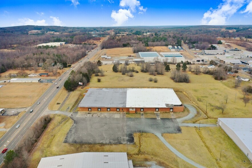 2473 Durham Rd, Roxboro, NC for lease - Building Photo - Image 2 of 12