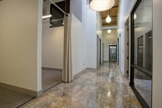 5256 Peachtree Rd, Atlanta, GA for lease Building Photo- Image 2 of 3
