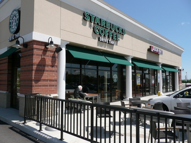 1744-1788 Lake St, Hanover Park, IL for lease - Building Photo - Image 2 of 10