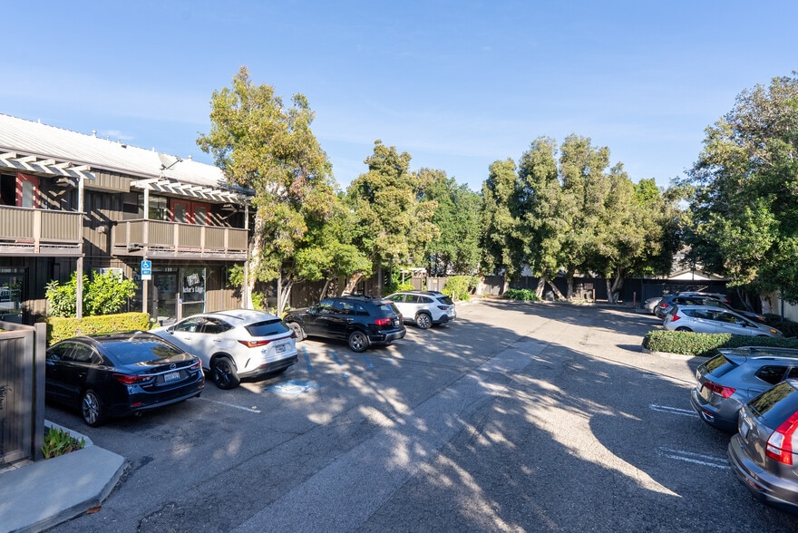 2074-2104 Parker St, San Luis Obispo, CA for lease - Building Photo - Image 3 of 5