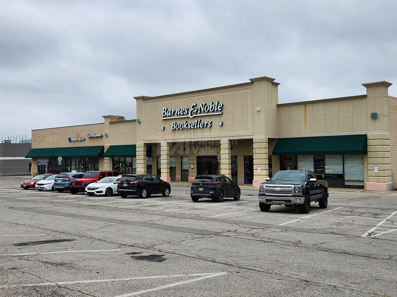 832-840 N Lexington Springmill Rd, Mansfield, OH for lease - Building Photo - Image 1 of 5