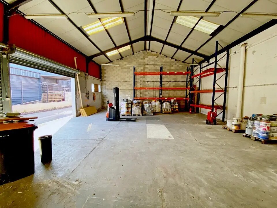 Office in Aubagne for lease Interior Photo- Image 1 of 10