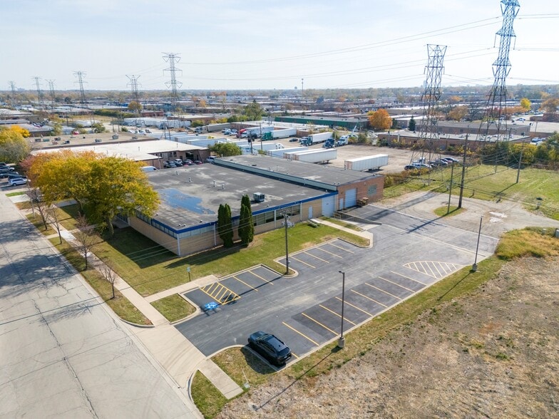 515 Factory Rd, Addison, IL for lease - Building Photo - Image 3 of 6