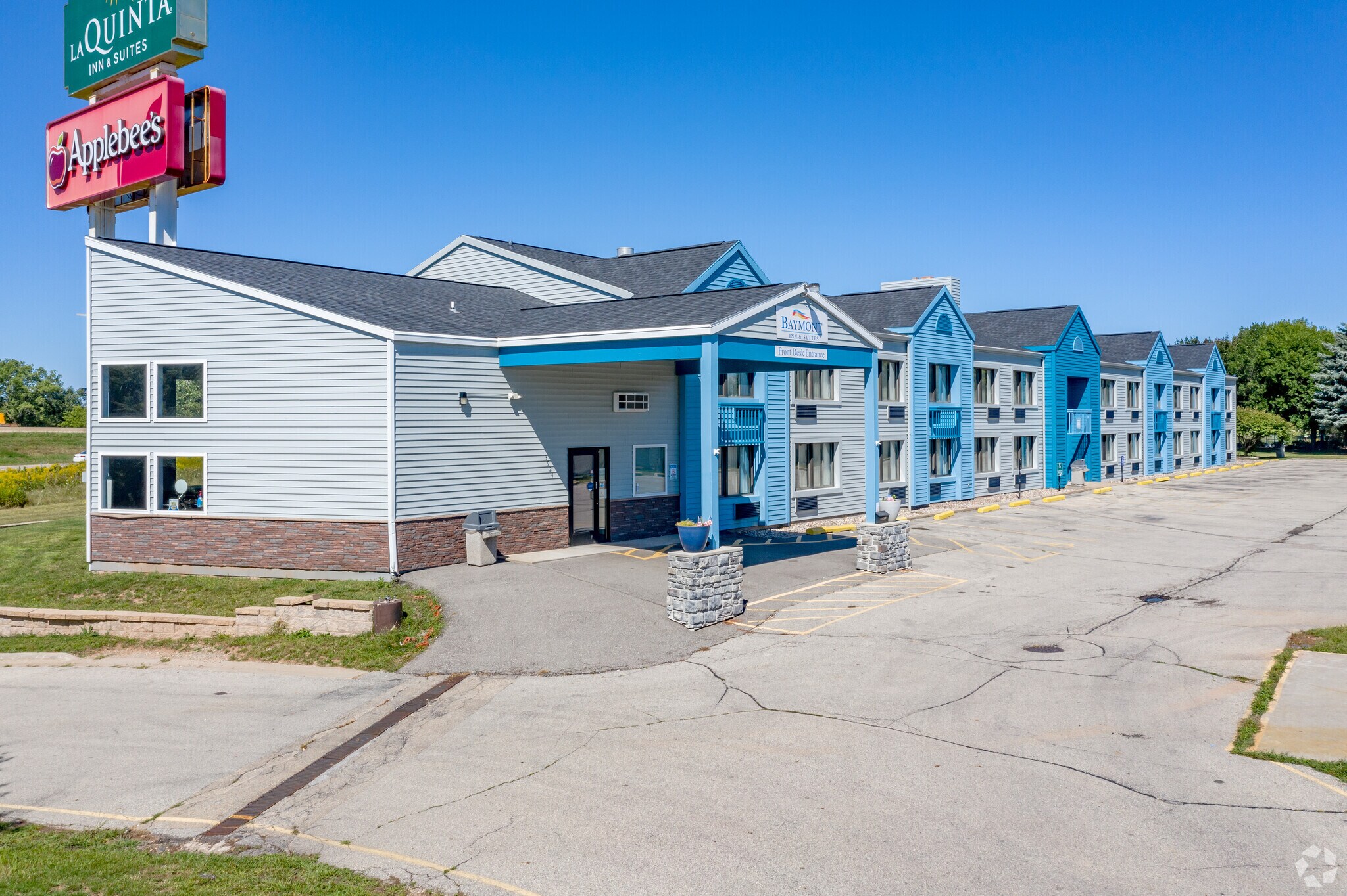 3920 W College Ave, Appleton, WI 54914