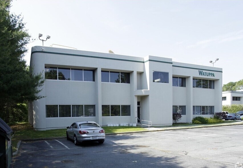 49 State Rd, North Dartmouth, MA 02747