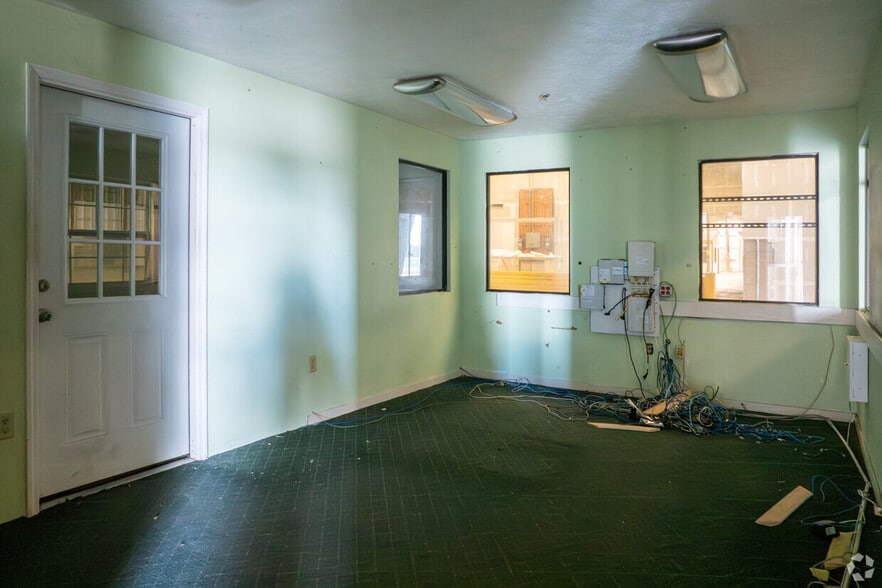 5407 NW 44th Ave, Ocala, FL for sale - Interior Photo - Image 3 of 20