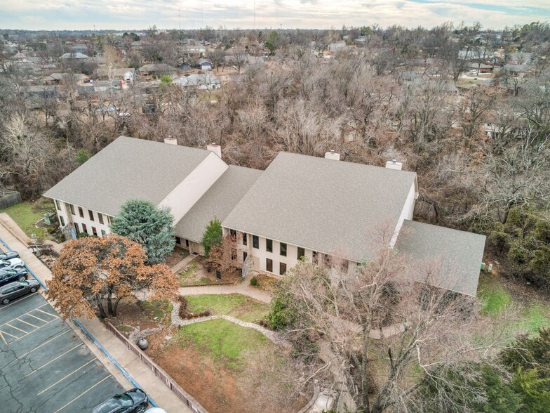 1019 Waterwood Pky, Edmond, OK 73034