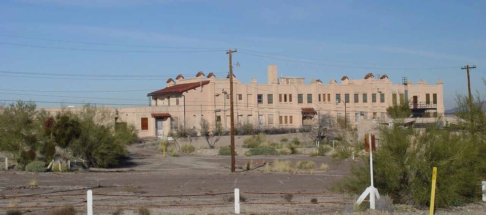 515 W Hospital Rd, Ajo, AZ for sale - Primary Photo - Image 1 of 15