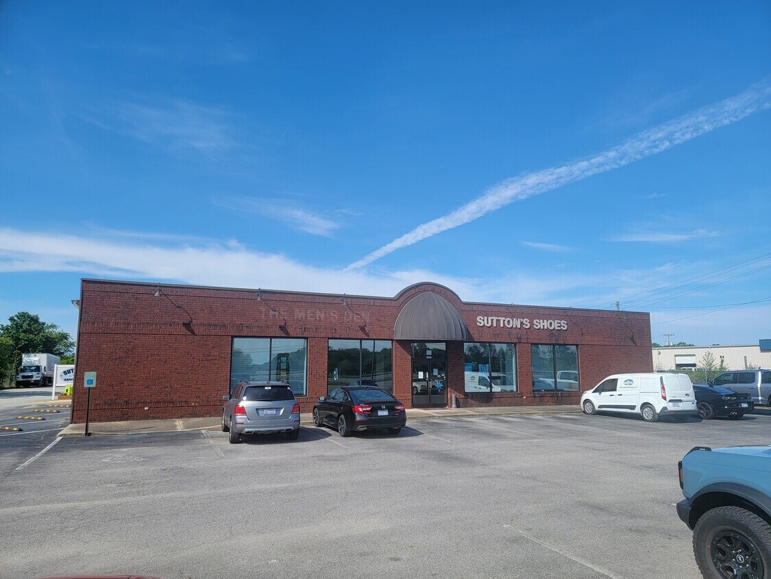 7943 US Highway 70 W, La Grange, NC for lease Interior Photo- Image 1 of 1