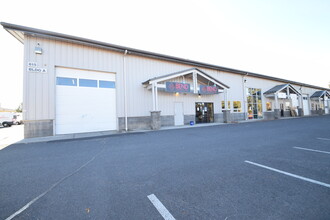 615 SE Glenwood Dr, Bend, OR for lease Building Photo- Image 1 of 10