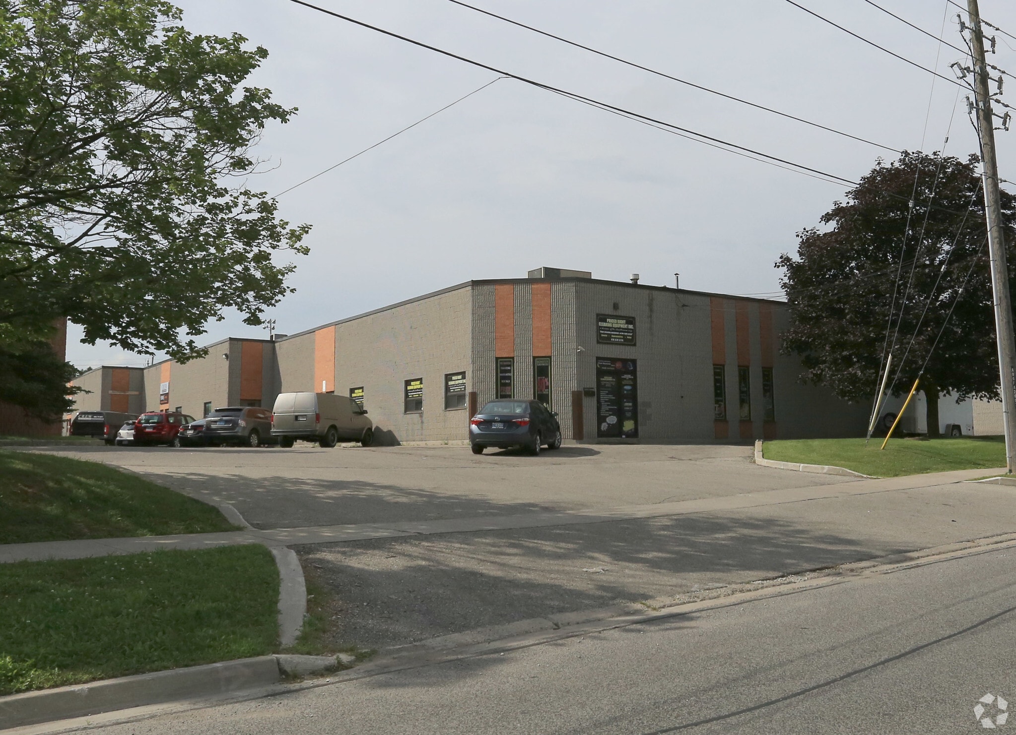 11 Allaura Blvd, Aurora, ON for sale Primary Photo- Image 1 of 1