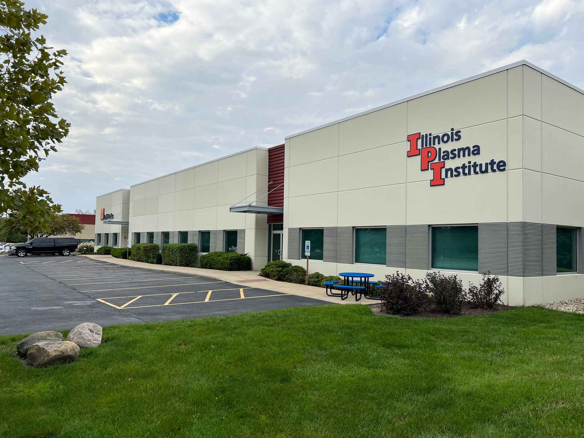 2109 S Oak St, Champaign, IL for sale Building Photo- Image 1 of 1