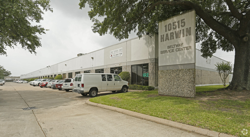 10515 Harwin Dr, Houston, TX for lease - Primary Photo - Image 1 of 5