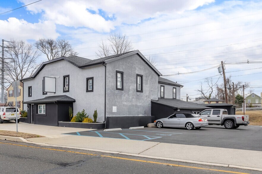 212 Gateway Blvd, Westville, NJ for sale - Building Photo - Image 1 of 1