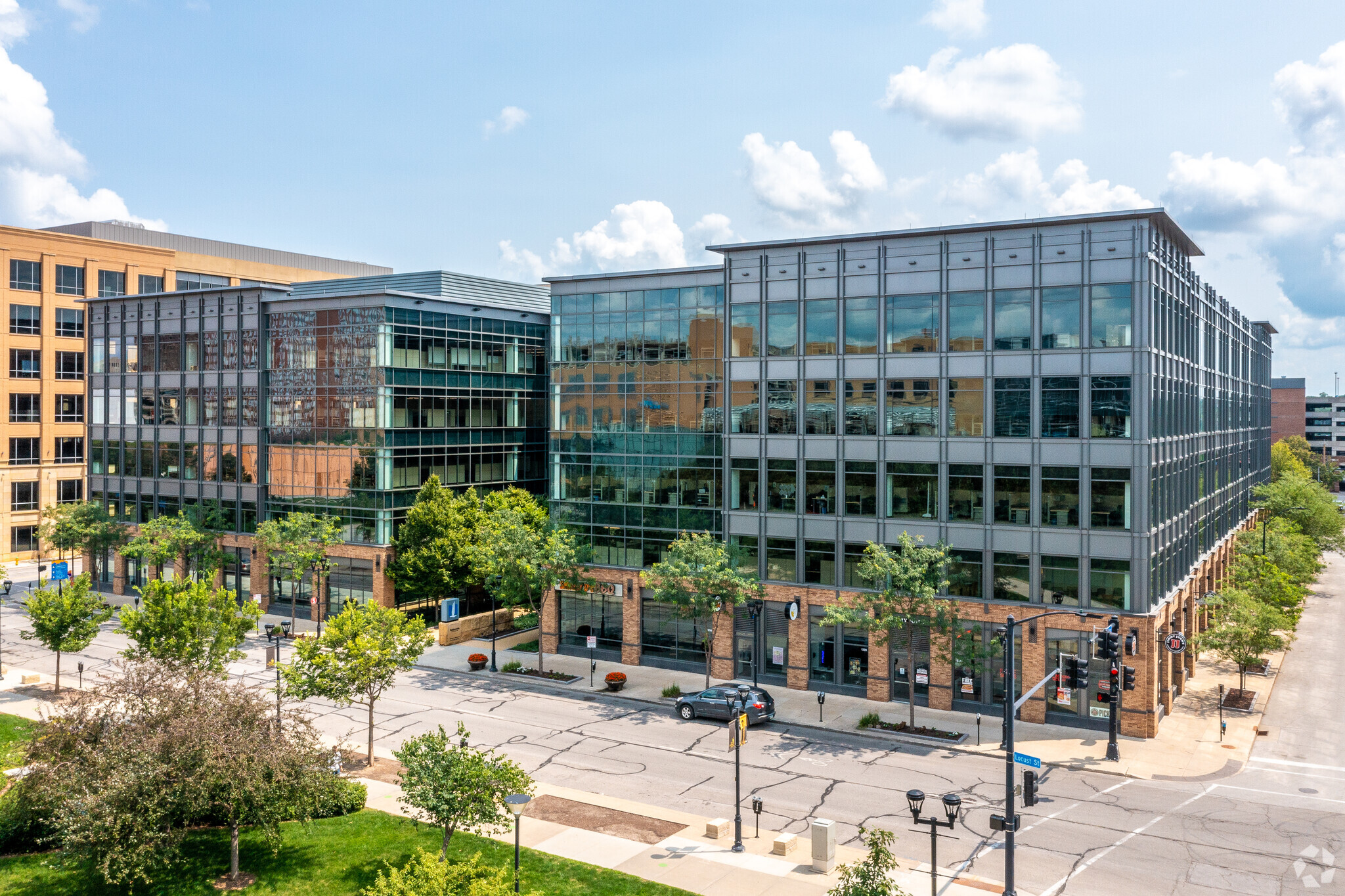 1200 Locust St, Des Moines, IA for sale Building Photo- Image 1 of 1