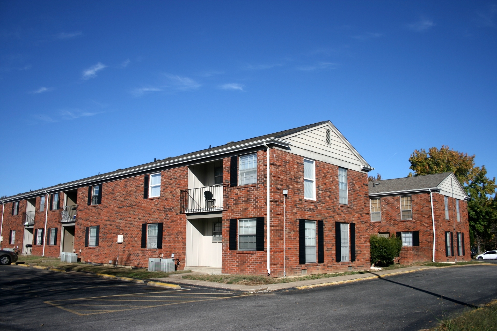 Multifamily in Carbondale, IL for sale Primary Photo- Image 1 of 1