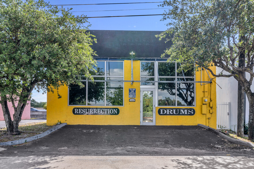 1323 S 30th Ave, Hollywood, FL for sale - Building Photo - Image 1 of 1