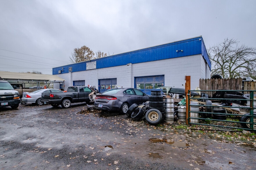 794 Goldfish Farm Rd, Albany, OR for sale - Building Photo - Image 1 of 1